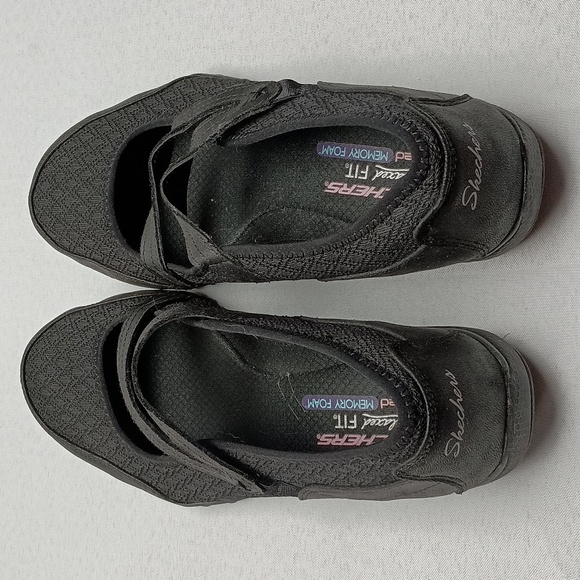 Skechers Breathe Easy In Good Spirits Relaxed Fit Mary Janes - Picture 3 of 4